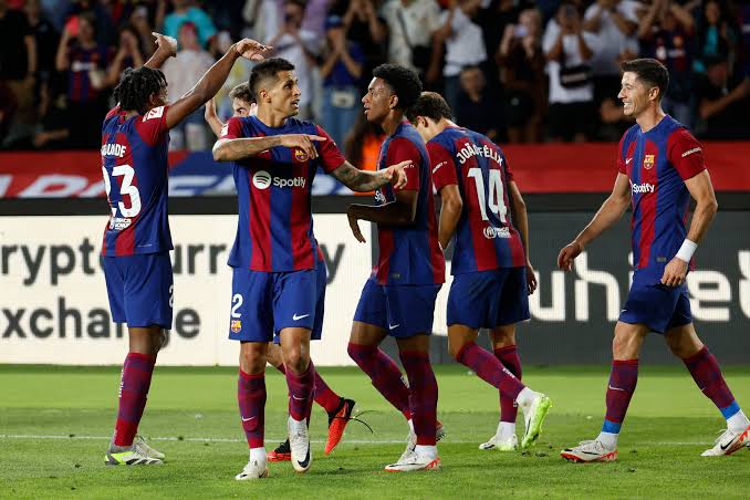 مباراة نارية في دوري الأبطال: تشكيل برشلونة لملاقاة بوروسيا دورتموند برشلونة