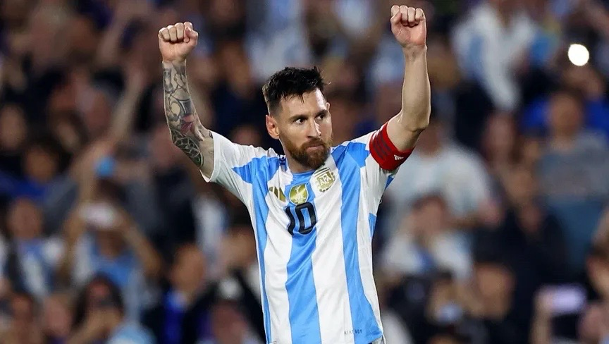 فيفا يُصدر التصنيف الشهري الأخير لعام 2024: الأرجنتين تواصل التربع على القمة وإنغولا تحقق صعودًا تاريخيًا الأرجنتين
