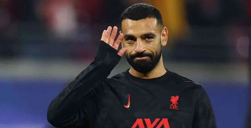 محمد صلاح يتوج بجائزة جديدة وسط تحديات ليفربول بسبب غيابه المرتقب صلاح