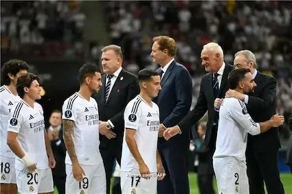رئيس ريال بيتيس يلمح إلى عودة داني سيبايوس من ريال مدريد: هل يشهد عام 2025 عودة لاعب الوسط إلى ناديه القديم؟ داني سيبايوس