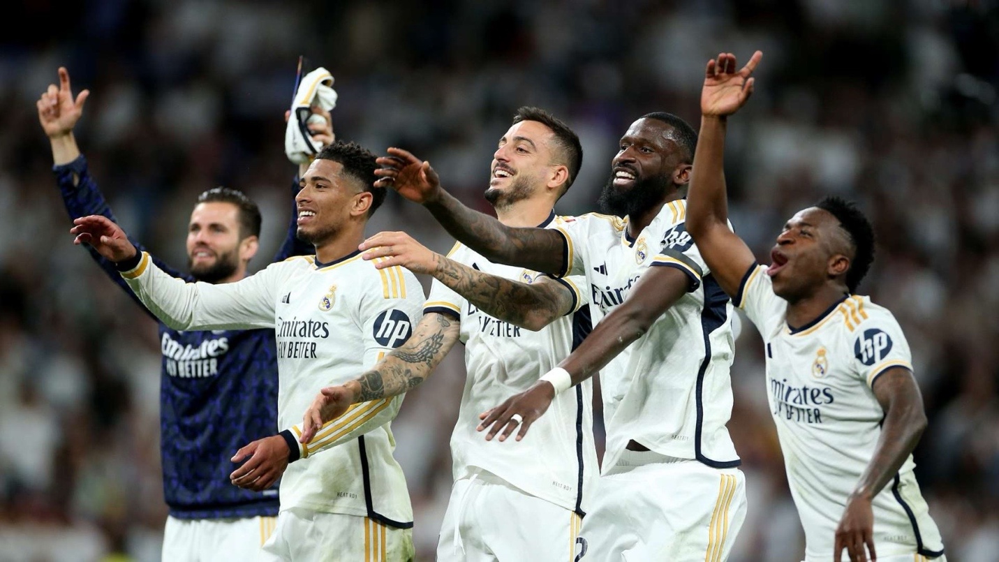 جوائز “ذا بيست” 2024: هيمنة ريال مدريد ومفاجأة لبرشلونة في التشكيل المثالي برشلونة