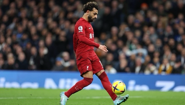 إنزو فيرنانديز يضع محمد صلاح ضمن أفضل 3 لاعبين في الدوري الإنجليزي محمد صلاح