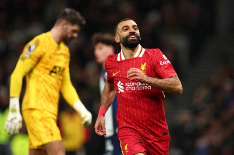 محمد صلاح يقترب من إنجاز تاريخي قبل مواجهة وست هام وليفربول في الدوري الإنجليزي محمد صلاح