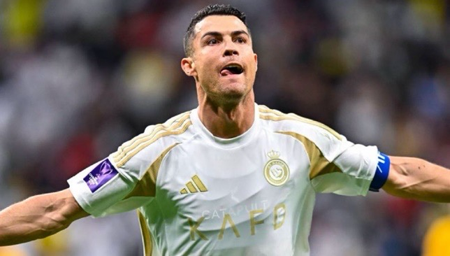 رونالدو يتمسك بمستقبله مع النصر لتحقيق أهدافه الكبيرة رونالدو