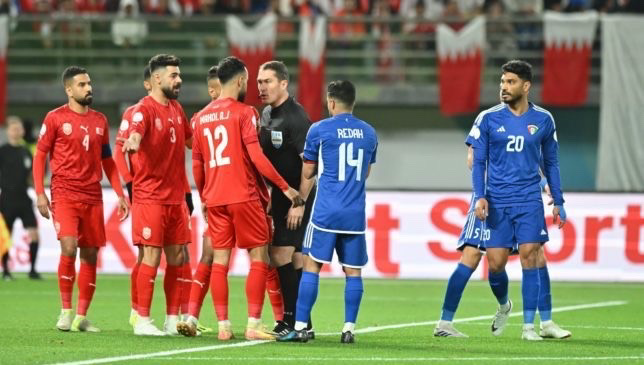 البحرين تهزم الكويت بعشرة لاعبين وتتأهل لنهائي خليجي 26: ملحمة كروية بلمسات بطولية البحرين