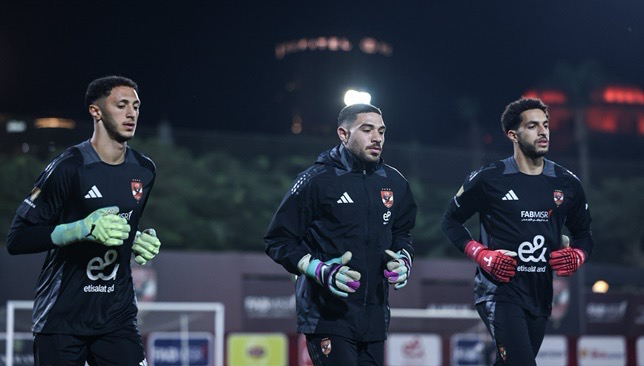 “حارس الأهلي حمزة علاء يكشف موقفه من عروض الزمالك وبيراميدز وحلم الاحتراف الأوروبي” الأهلي