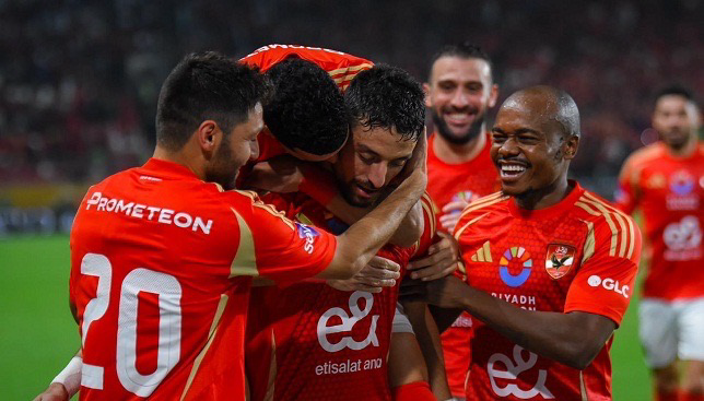 “الأهلي يقترب من ضم إلياس شوارف: موهبة مغربية جديدة في الطريق للقلعة الحمراء” الأهلي
