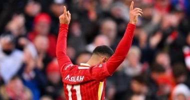 “صلاح يقود ليفربول لفوز ساحق على إيبسويتش تاون.. أداء استثنائي وأرقام تاريخية” صلاح