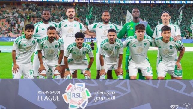 “البريكان يعود للتشكيل الأساسي.. الأهلي يستعد لملاقاة العروبة في الدوري السعودي” الأهلي