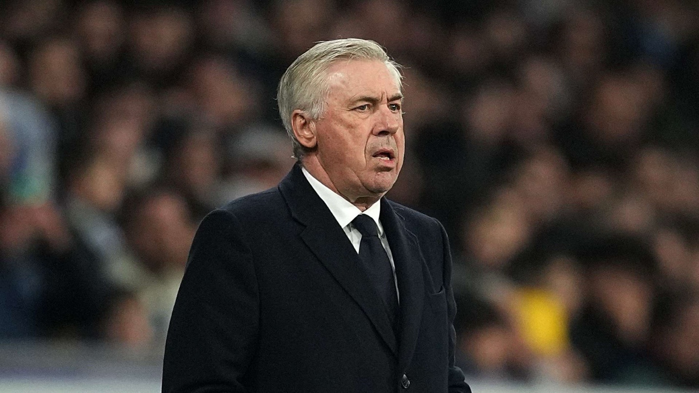 كارلو انشيلوتي يواجه تحديات كبيرة داخل ريال مدريد انشيلوتي