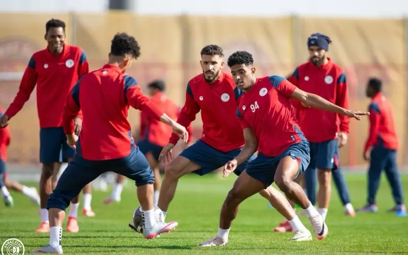 ضمك يتألق استعدادًا لمواجهة الشباب تحضيرات شاملة تبشر بمستقبل واعد في دوري روشن السعودي ضمك
