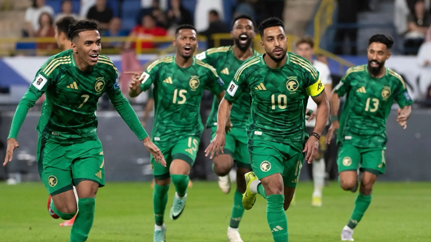استخدام التبديلات في منتخب السعودية من التفاصيل الفنية إلى الجدل الإداري لاعبين السعودية