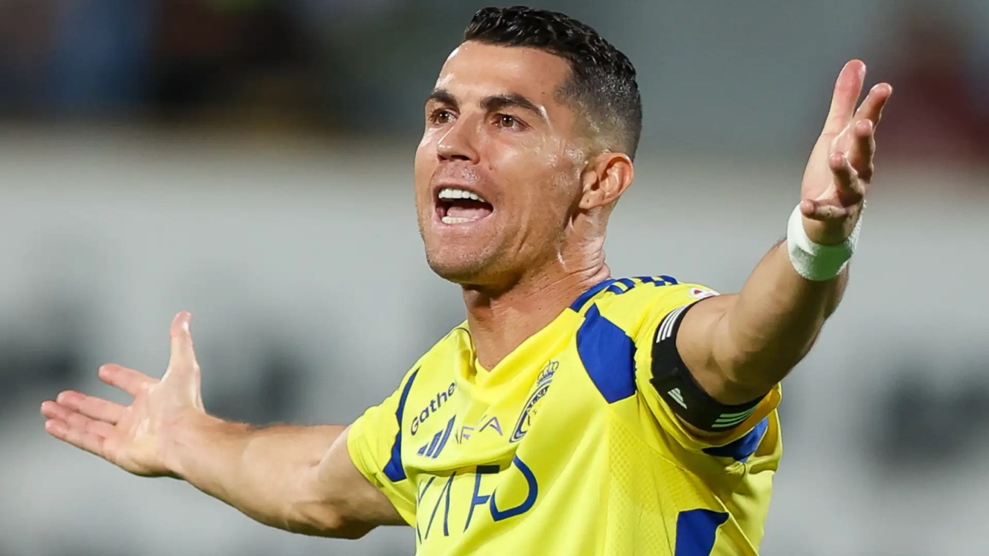 رونالدو الرمز الذي يقود الفريق من خلف الستار كيف يلهم كريستيانو زملاءه في النصر؟ كريستيانو رونالدو