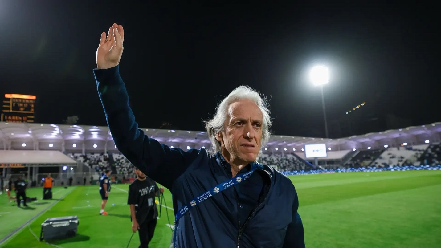 التحولات الكبرى مستقبل جورج جيسوس بين التزام الهلال وفرص قيادة منتخب البرازيل جورج جيسوس