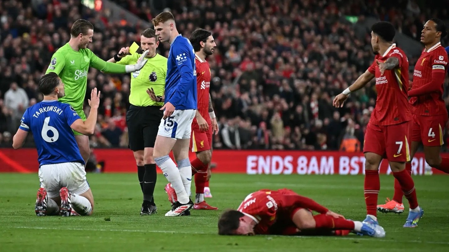 الليفر وإيفرتون